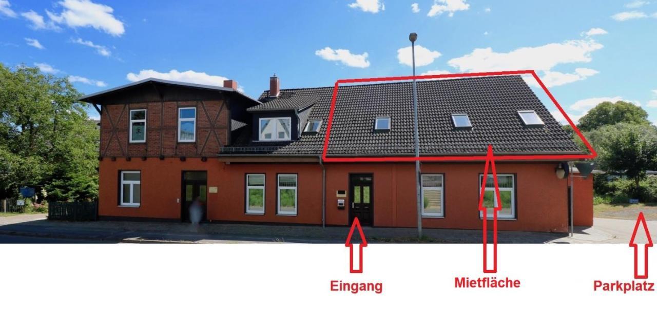Zentrumsnahes Wohnen In Der Alten Schule Am See Schwerin  Exteriör bild